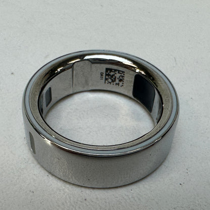 Oura Smart Ring 4 Size 9 Silver JZ90-54217-09 Titanium