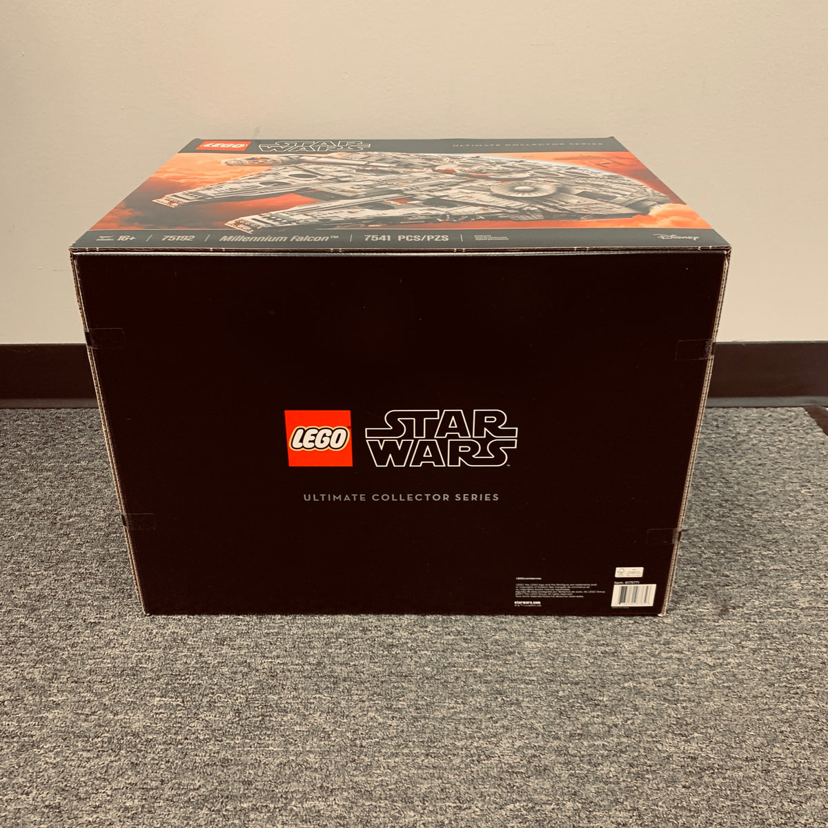 New LEGO Millennium Falcon 75192 Star Wars Ultimate Collector Series 7541pcs