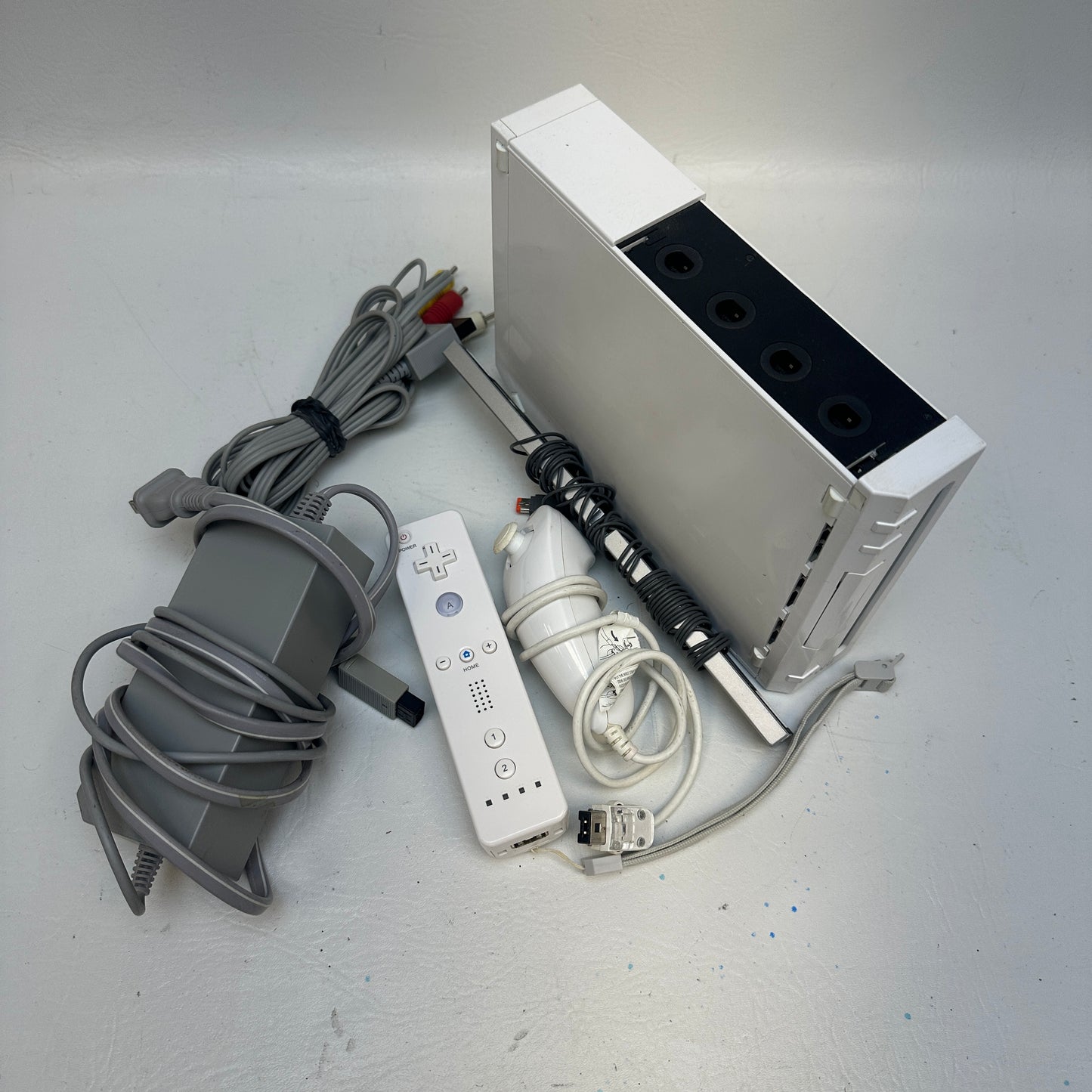 Nintendo Wii Console Gaming System RVL-001 White