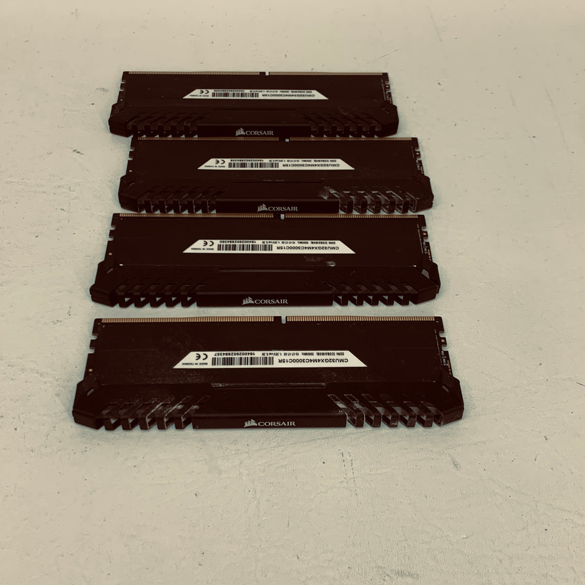 Corsair Vengeance LED 32GB (4x8GB) RAM DDR4 3000MHz