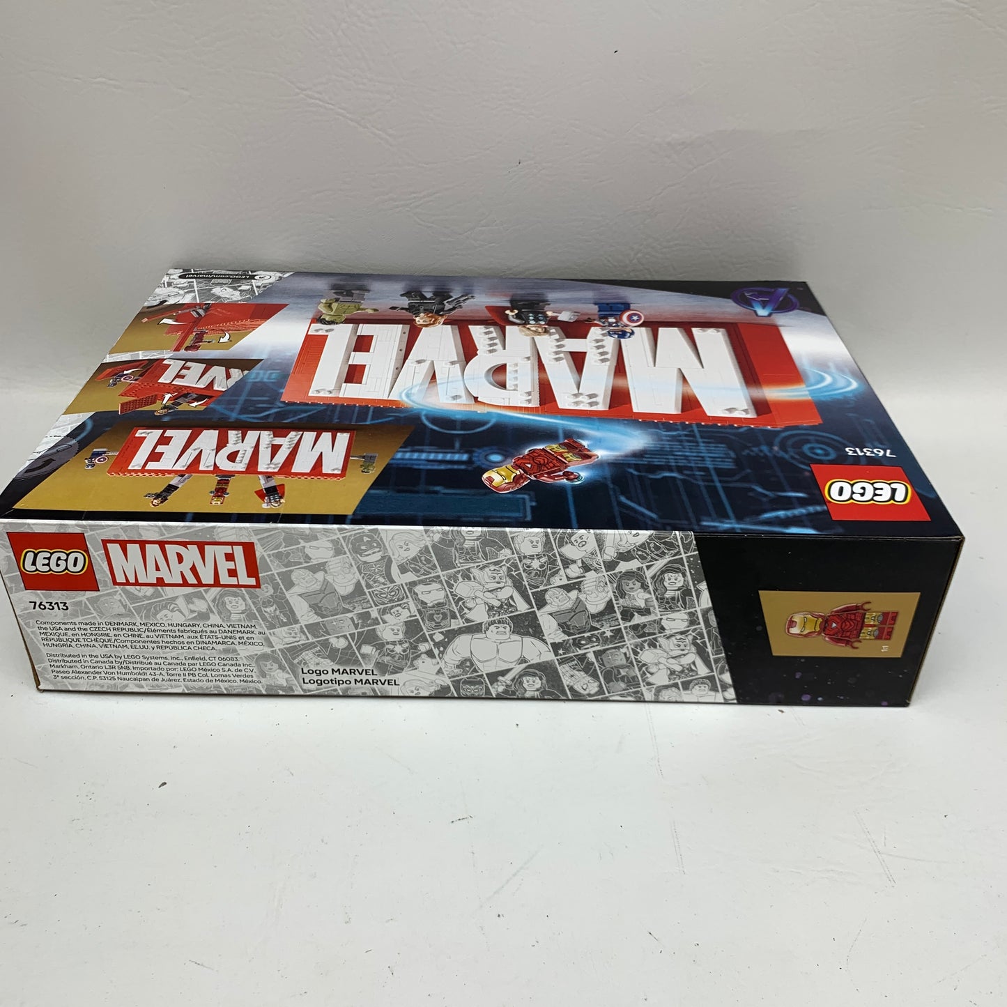 New LEGO Marvel Logo & Minifigures 76313 - Collectible Display Set - 931 Pcs