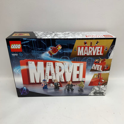 New LEGO Marvel Logo & Minifigures 76313 - Collectible Display Set - 931 Pcs