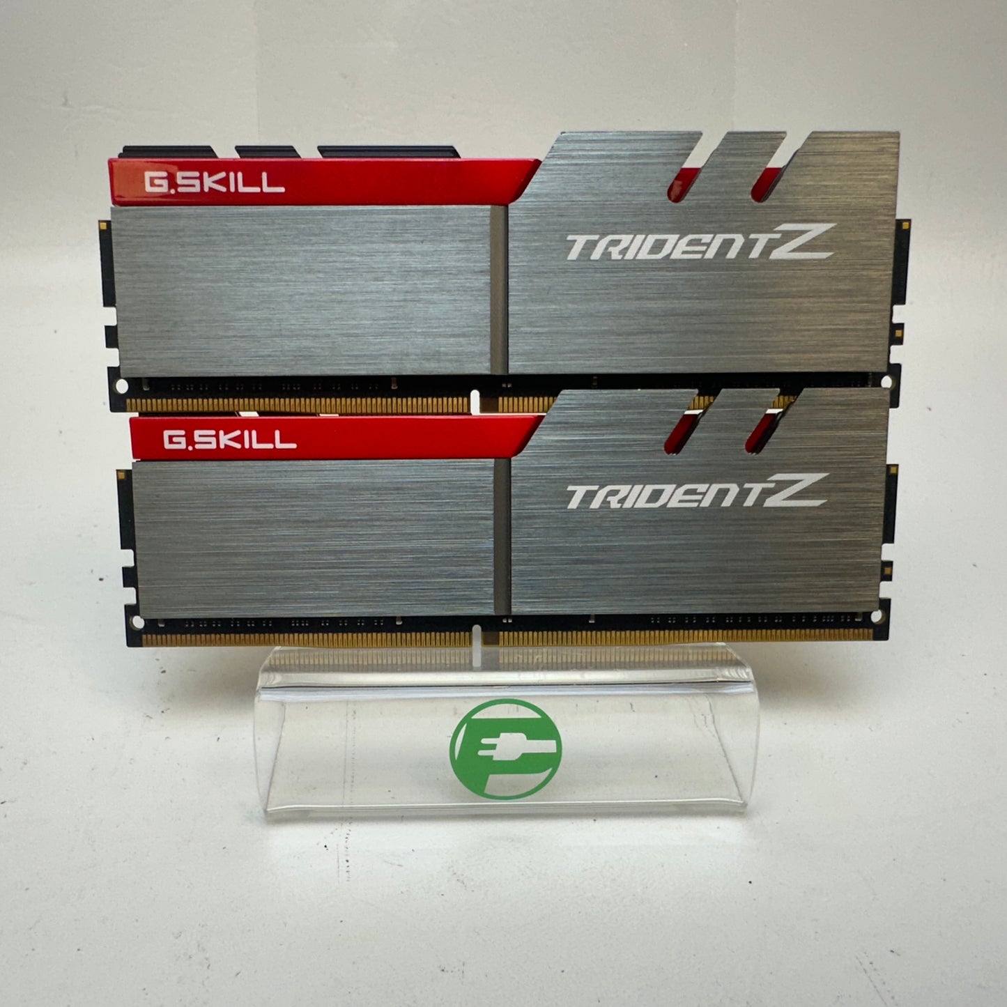Lot of 2 G.Skill TridentZ 16GB (2x8GB) RAM DDR4 3400 F4-3400C16Q-32GTZ
