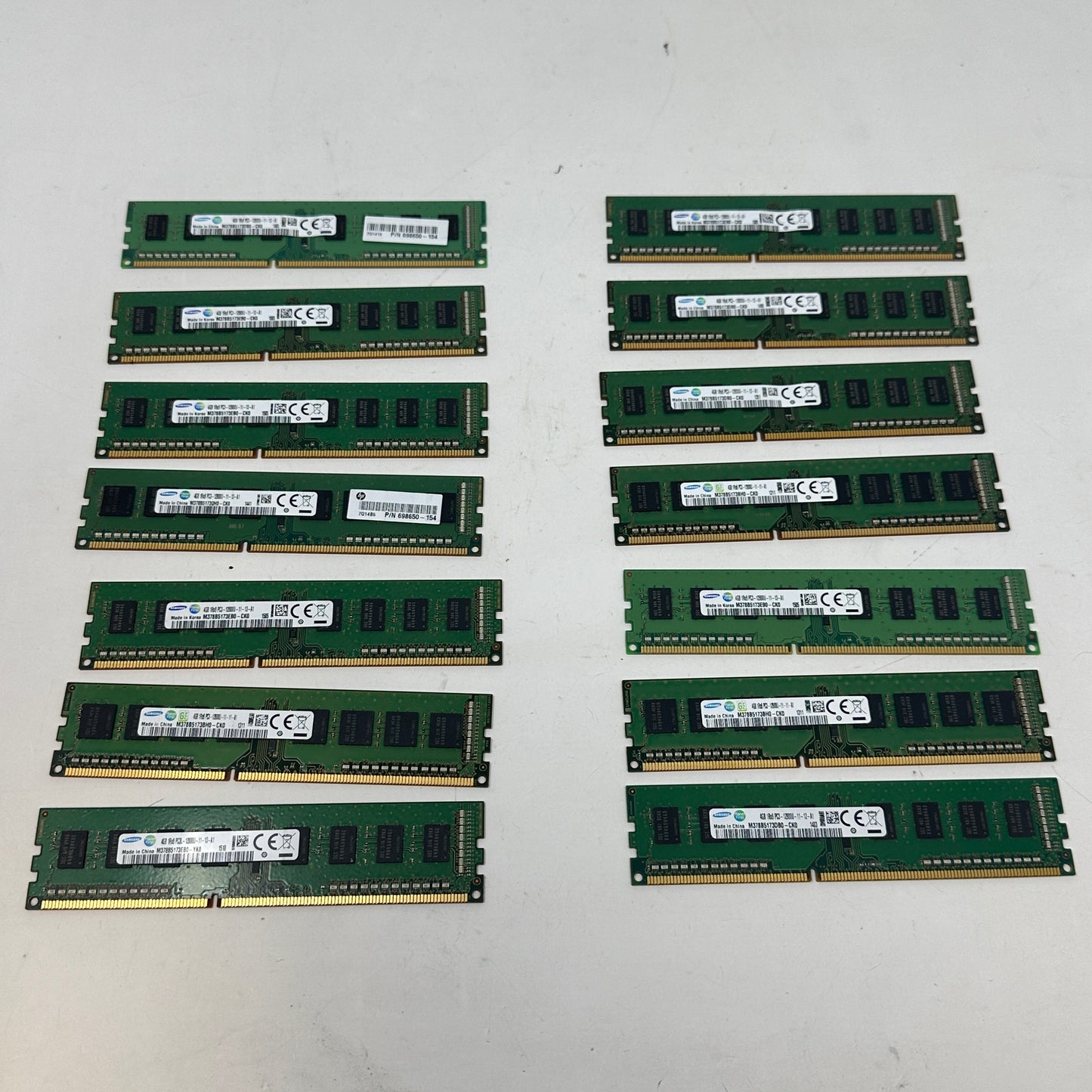 Lot of 14 Samsung 4GB (1x4GB) RAM DDR3 1600MHz M378B5173EB0