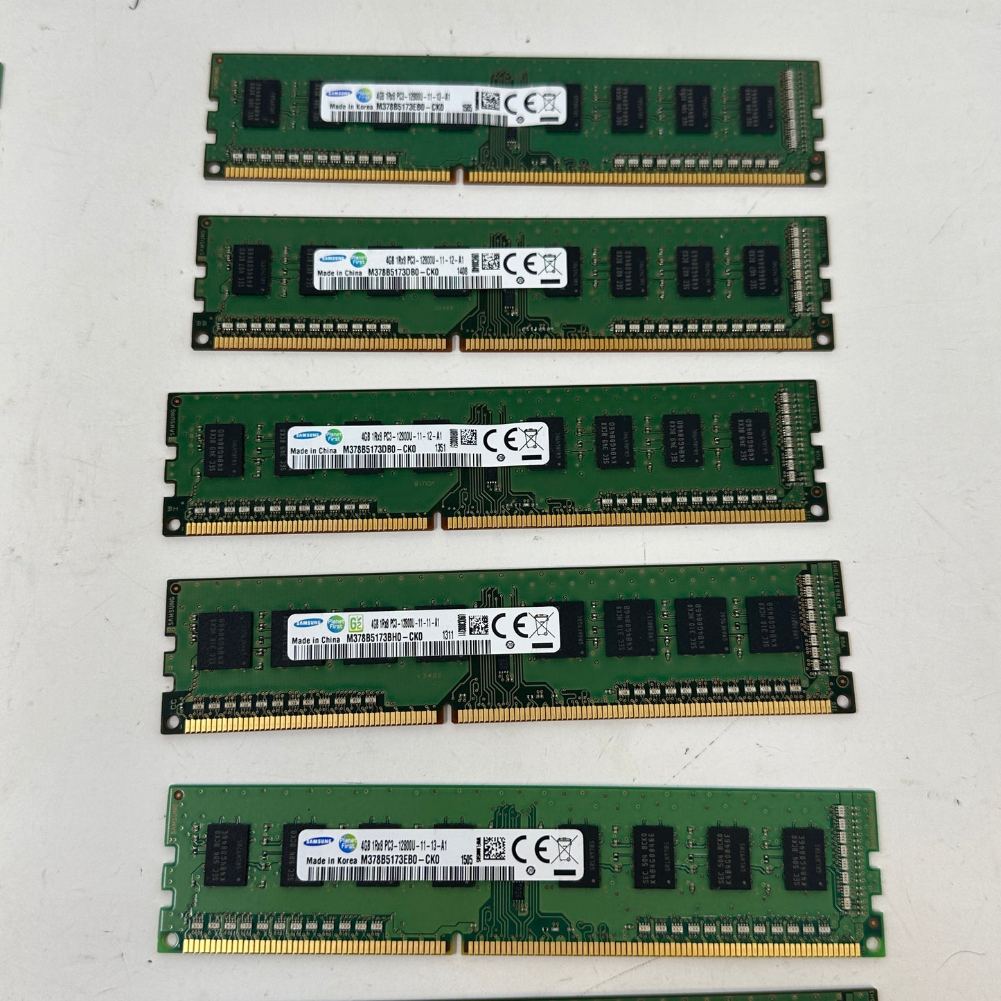 Lot of 14 Samsung 4GB (1x4GB) RAM DDR3 1600MHz M378B5173EB0