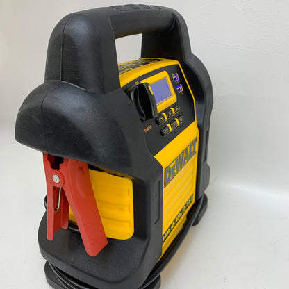 DEWALT DXAEJ14 Digital Portable Power Station Jump Starter