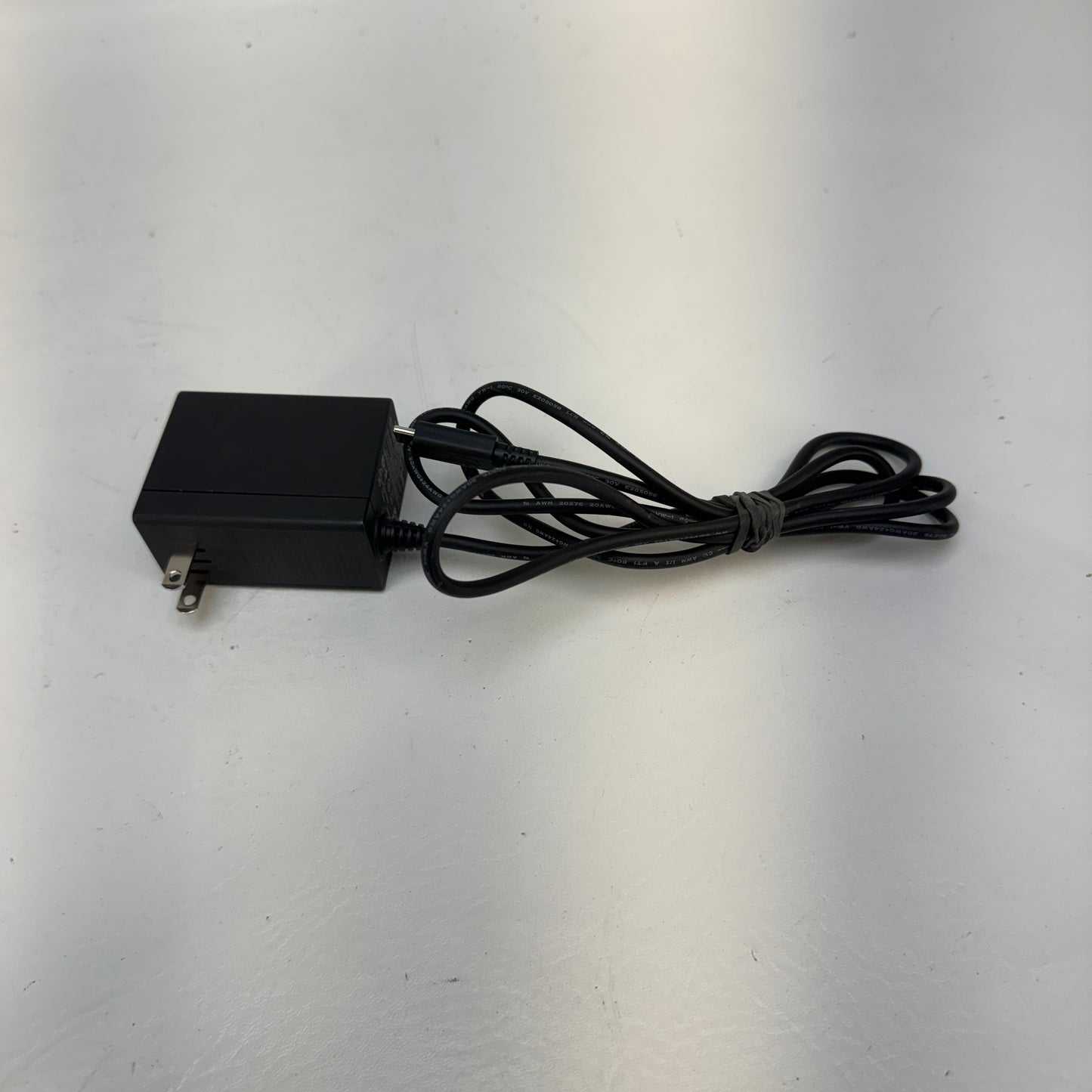 Nintendo Switch v2 Video Game Console HAC-001 (-01) Red/Blue