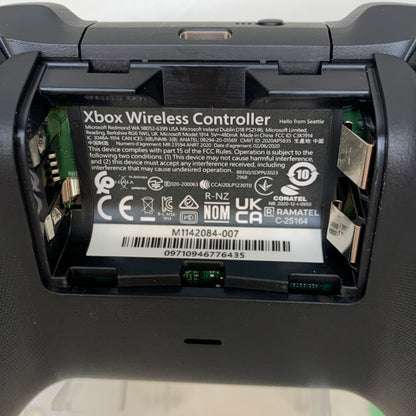 Microsoft Xbox Wireless Controller – Carbon Black (Series X|S, Model 1914)