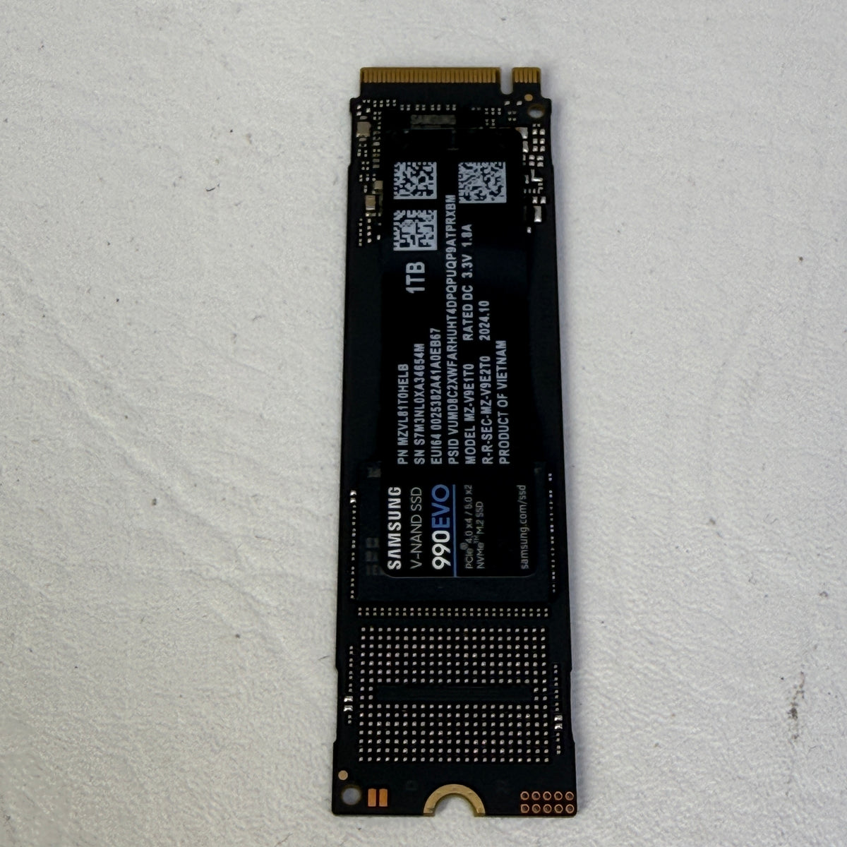 Samsung M.2 2280 MZ-V9E1T0 1TB M.2 NVMe Gen 4.0 x 4 SSD 