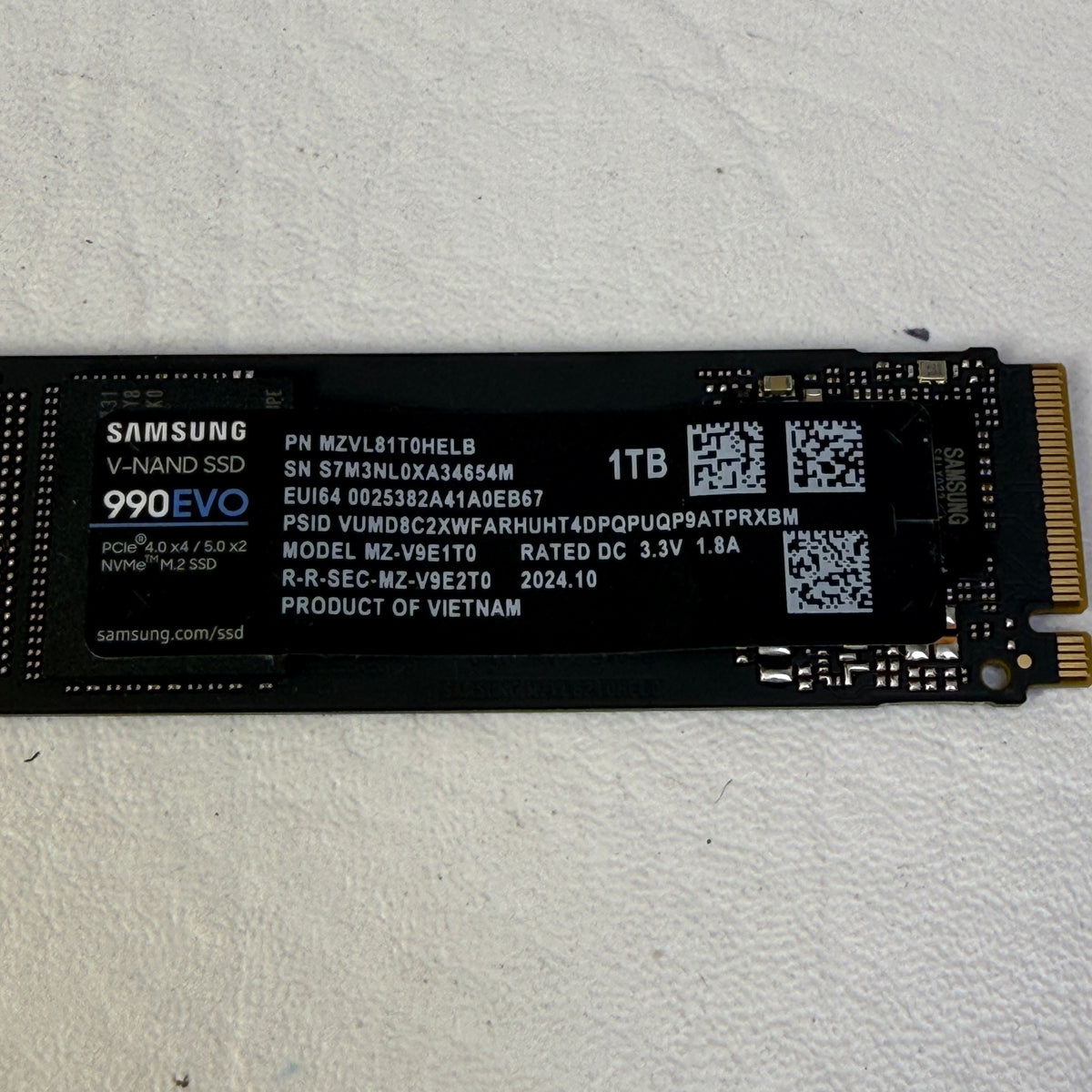 Samsung M.2 2280 MZ-V9E1T0 1TB M.2 NVMe Gen 4.0 x 4 SSD 