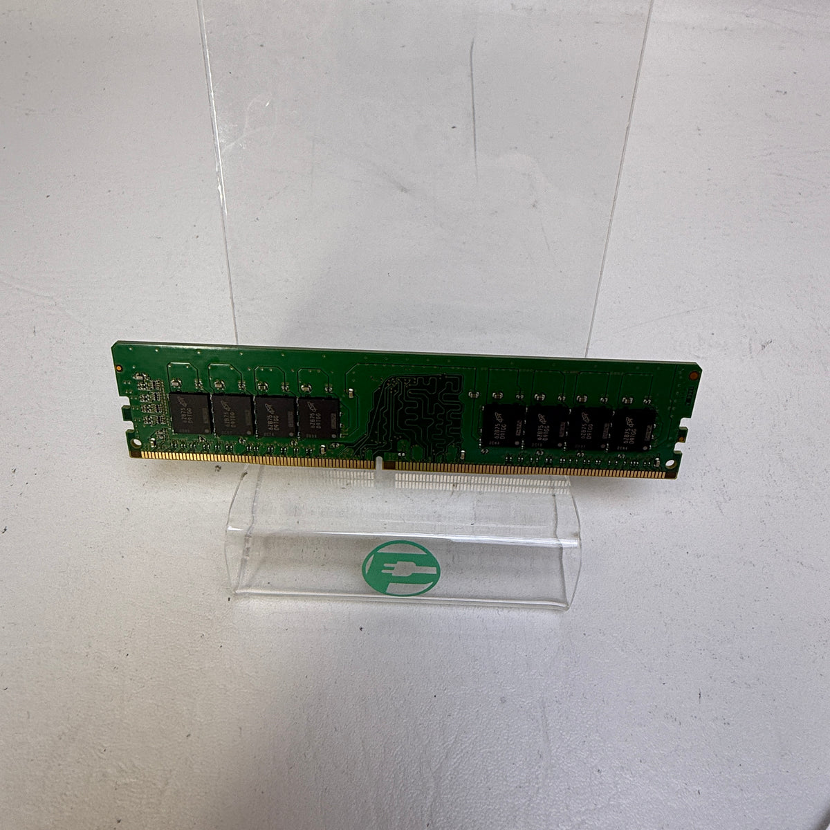 Micron 2Rx8 PC4-2133P-UB1-11 8GB (1x8GB) RAM DDR4 2133MHz 