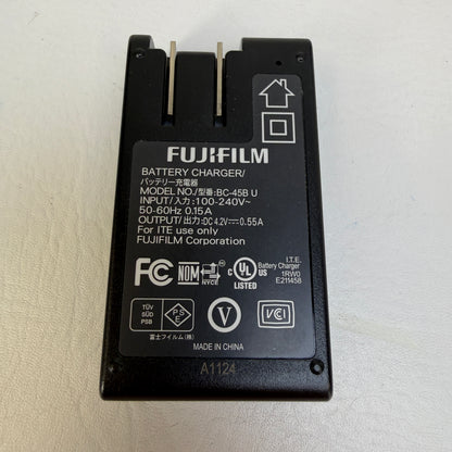 Fujifilm FinePix XP20 14.2MP Compact Digital Camera Silver