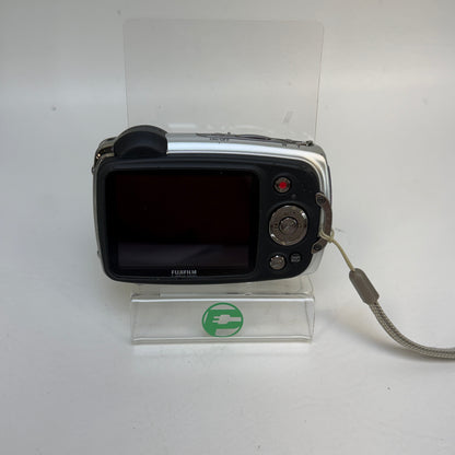 Fujifilm FinePix XP20 14.2MP Compact Digital Camera Silver