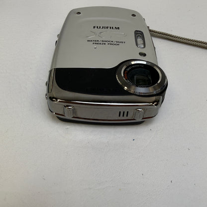 Fujifilm FinePix XP20 14.2MP Compact Digital Camera Silver