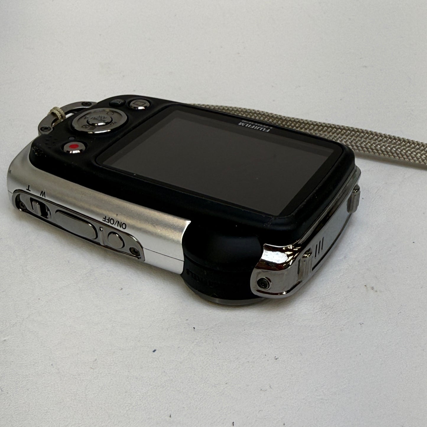 Fujifilm FinePix XP20 14.2MP Compact Digital Camera Silver