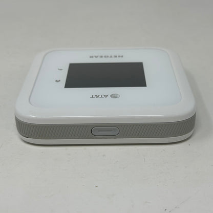 Netgear MR6110 Nighthawk M6 5G WiFi 6 Mobile Hotspot Router
