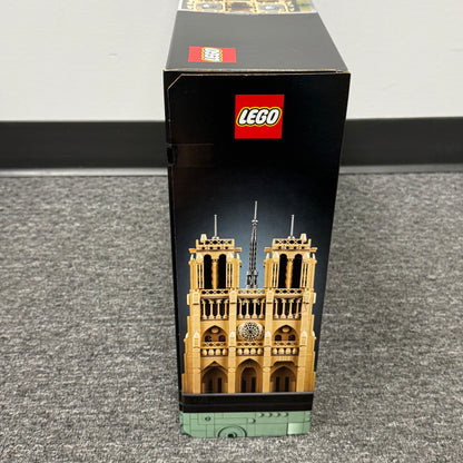 New LEGO Notre-Dame de Paris 21061 Architecture Structural 4383pcs