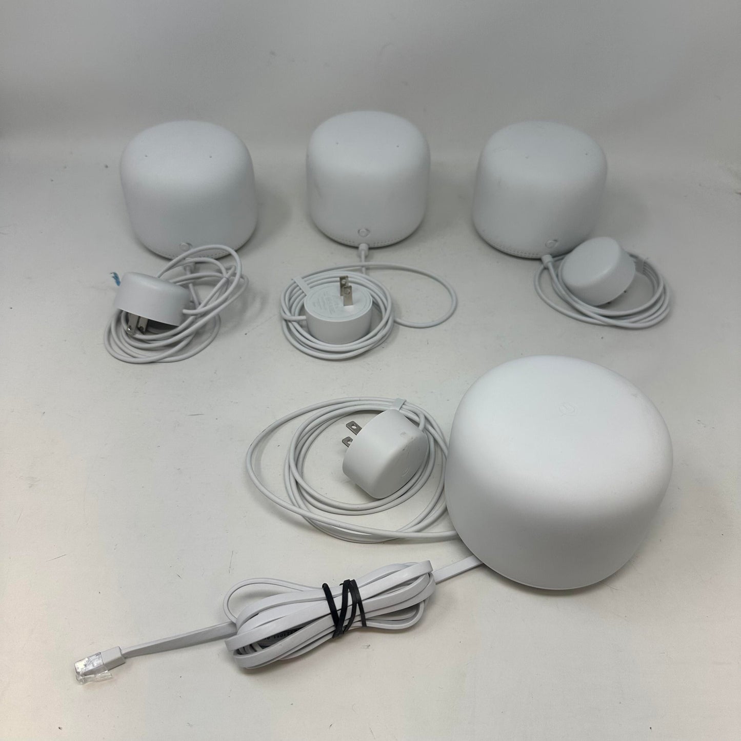 Google Nest WiFi Dual Band WiFi 5 H2D 4x4 AC2200 Mesh WiFi Router