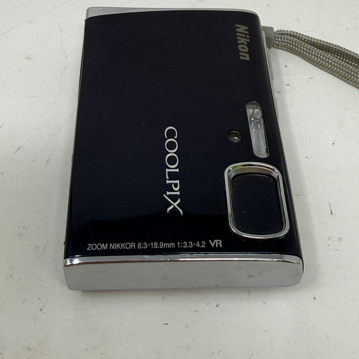 Nikon COOLPIX S51 8.1MP Compact Camera