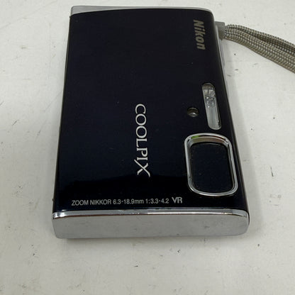 Nikon COOLPIX S51 8.1MP Compact Camera