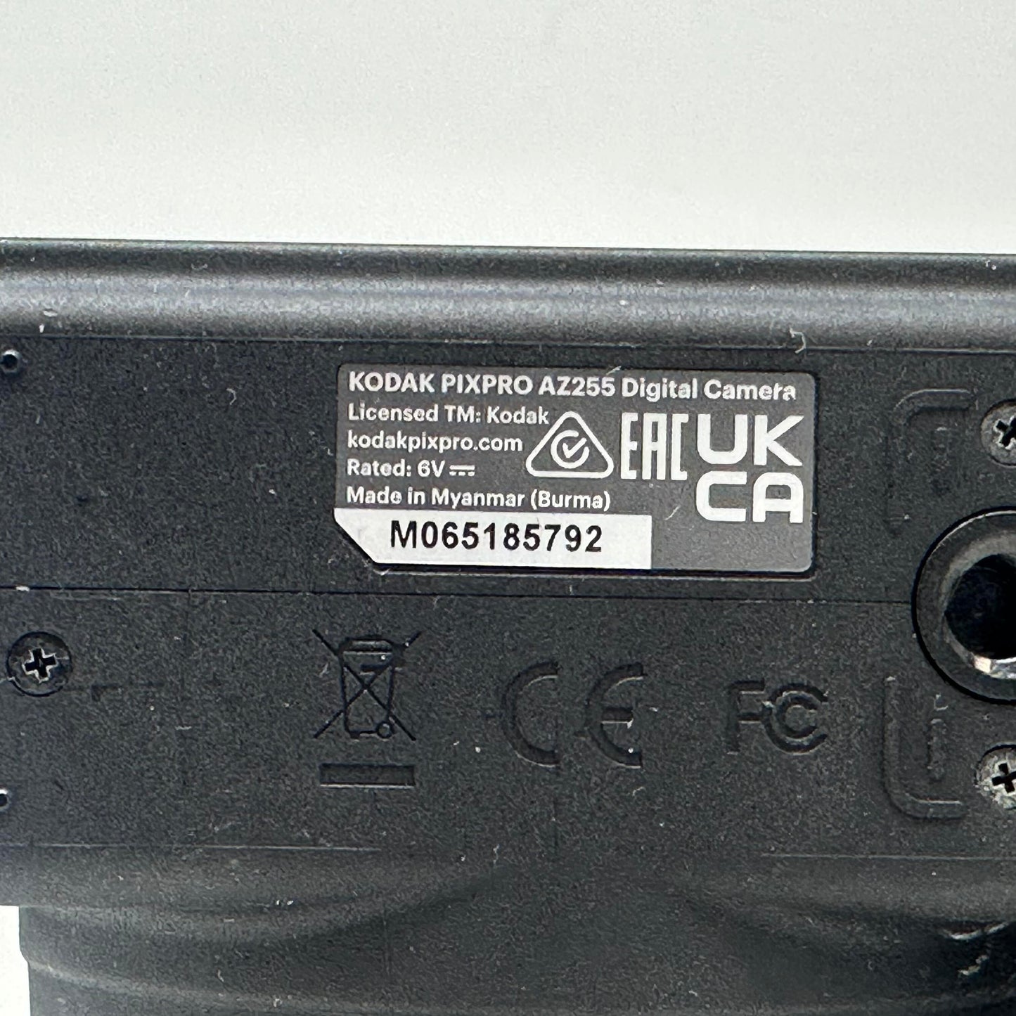 Kodak PIXPRO AZ255 Bridge Digital Camera 16.0 MP 25x Optical Zoom Black