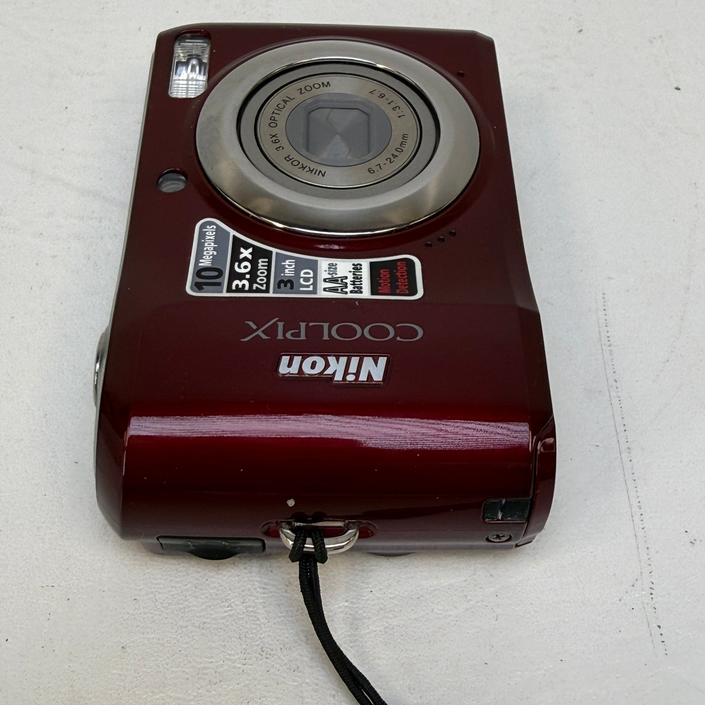 Nikon COOLPIX L20 10.0MP Digital Point And Shoot Camera