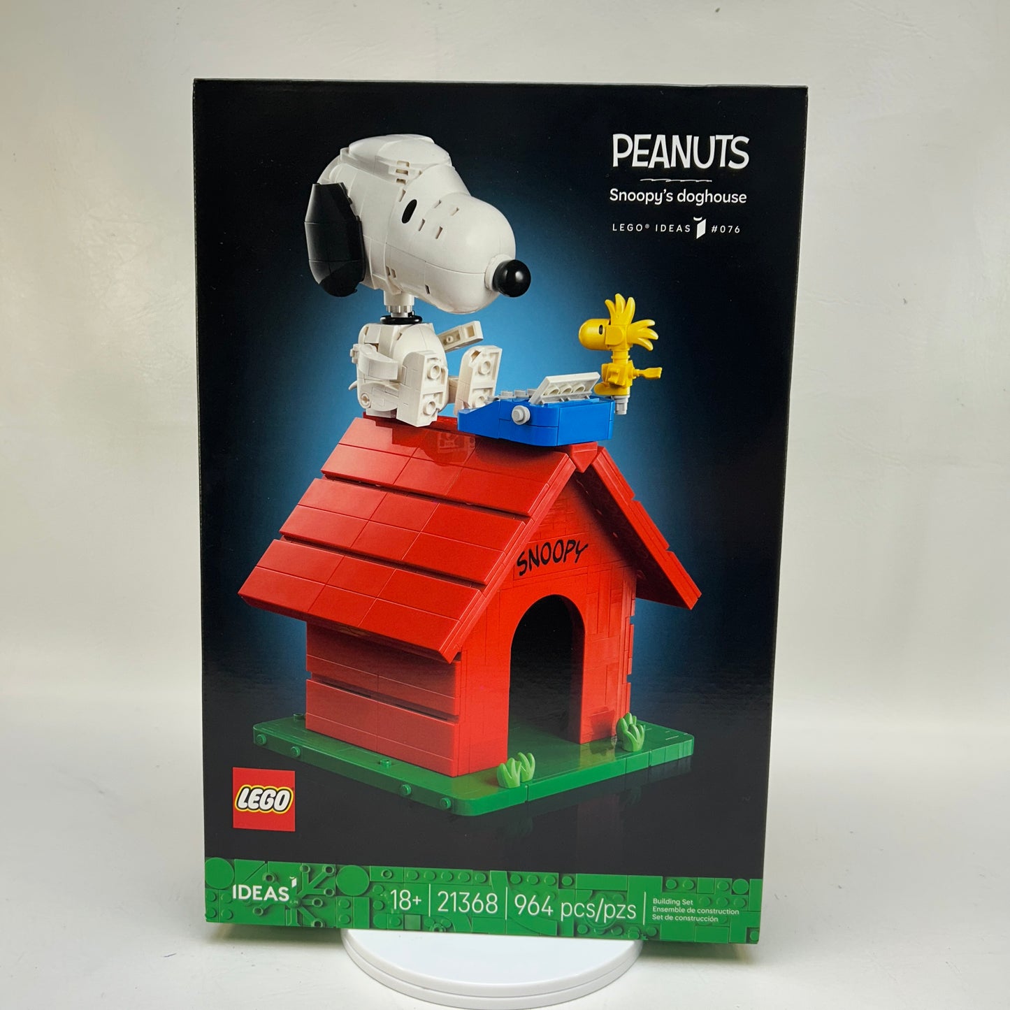 New LEGO Ideas Peanuts Snoopys Doghouse 21368 Collectible Building Toy Set