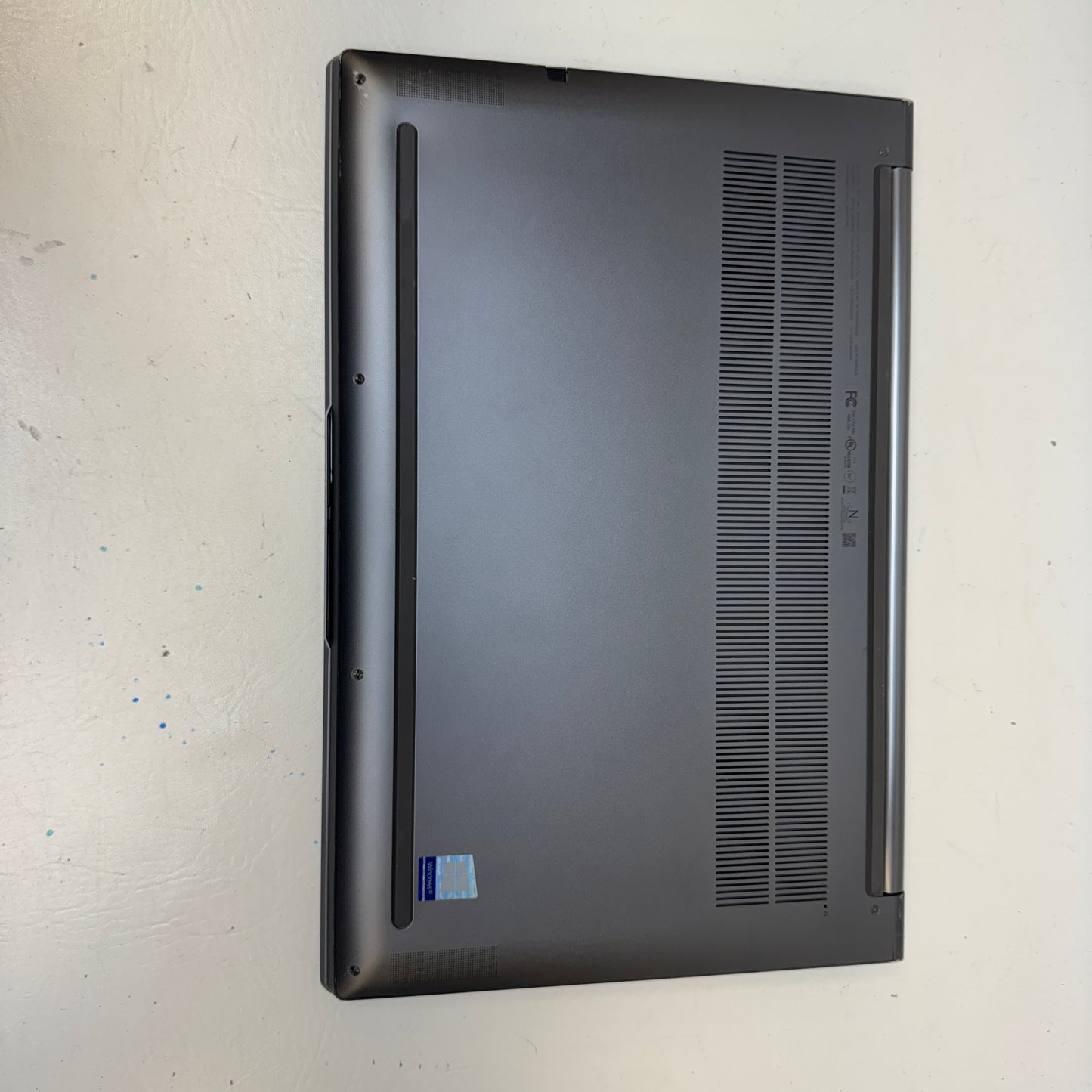 Lenovo Yoga C940 15IRH 15.6" i7-9750H 2.6GHz 16GB RAM 1TB SSD GeForce GTX 1650