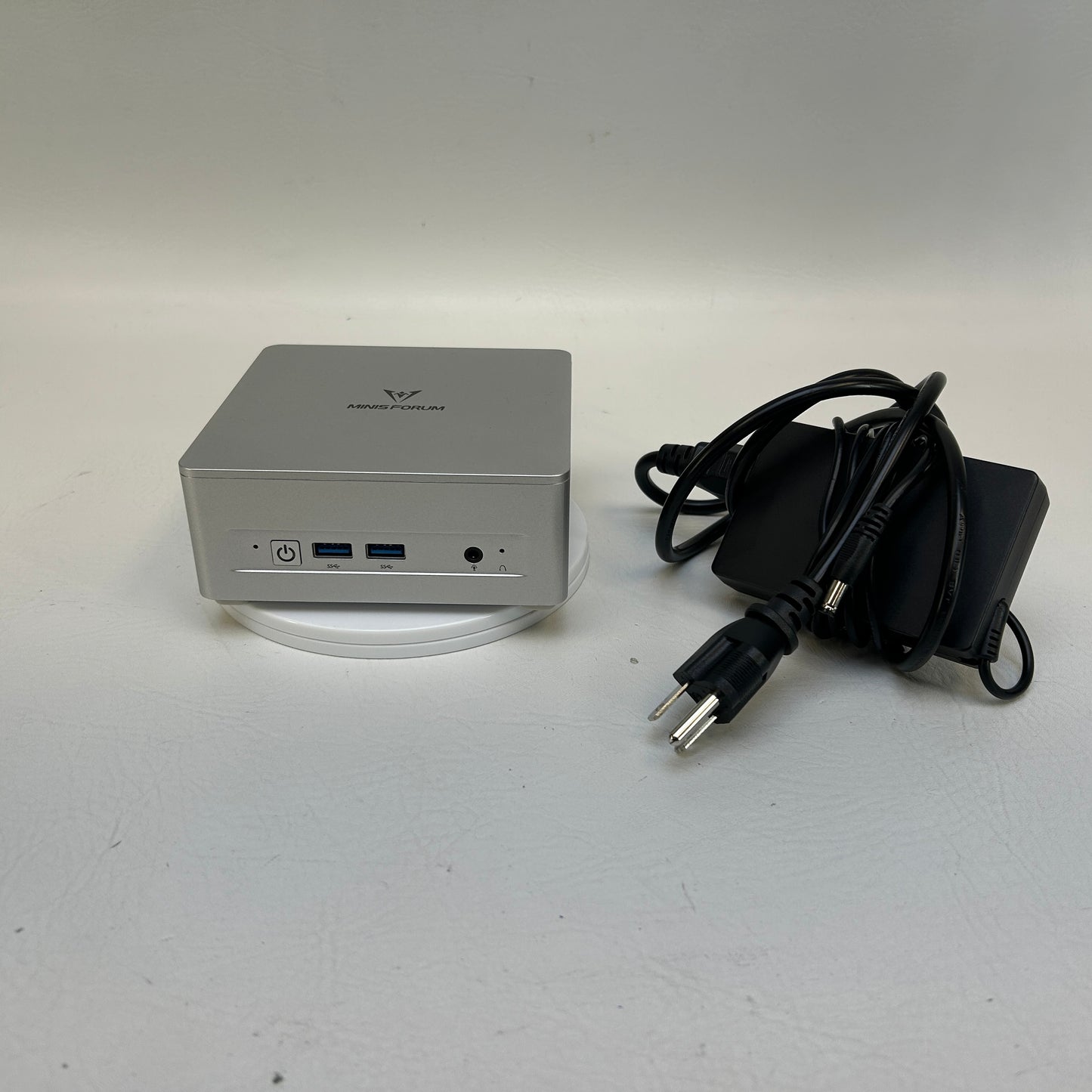 Minisforum EliteMini Series UM870 SLIM Ryzen 7 8745H 3.80GHz 32GB RAM 1TB SSD