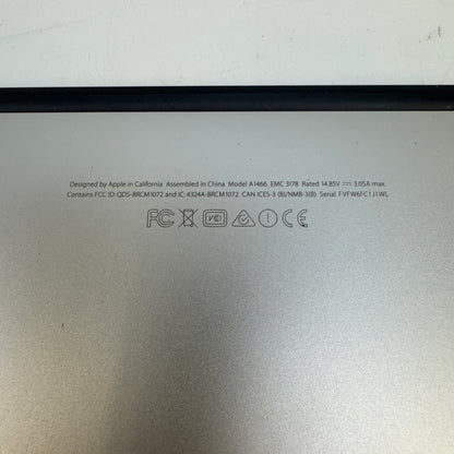 2017 Apple MacBook Air 13.3" i5 1.8GHz 8GB RAM 256GB SSD Silver A1466