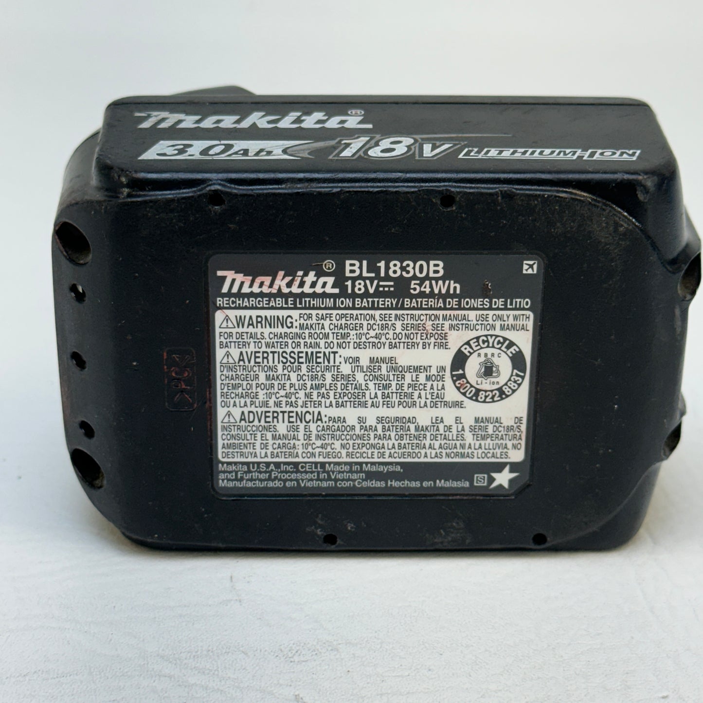 Makita BL1830B 18V Lithium-Ion Battery 3.0Ah