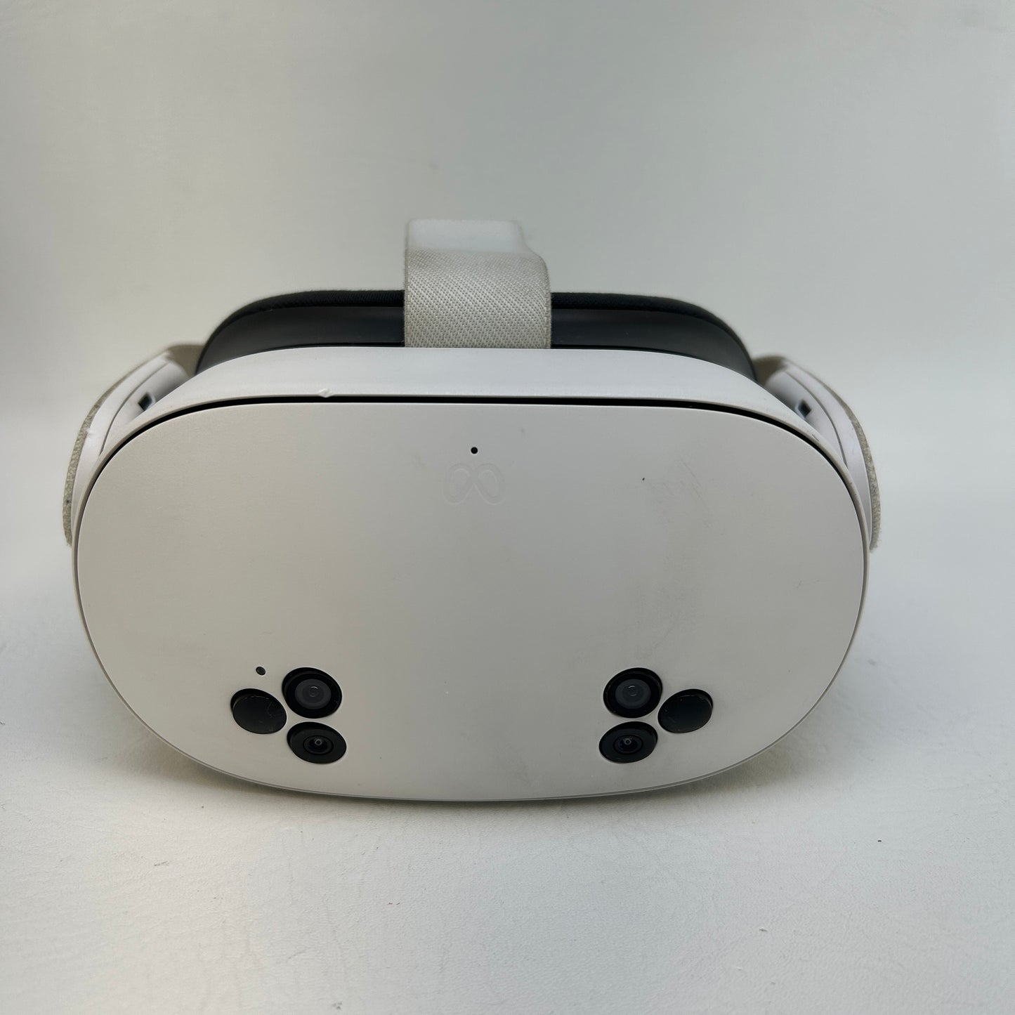 Meta Quest 3S 128GB Standalone All-in-One VR Headset P97