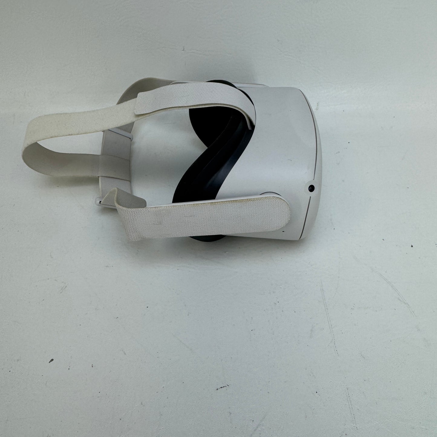 Oculus Quest 2 64GB Standalone All-in-One VR Headset KW49CM