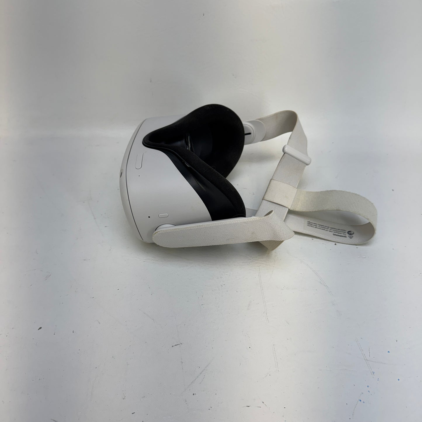 Oculus Quest 2 64GB Standalone All-in-One VR Headset KW49CM
