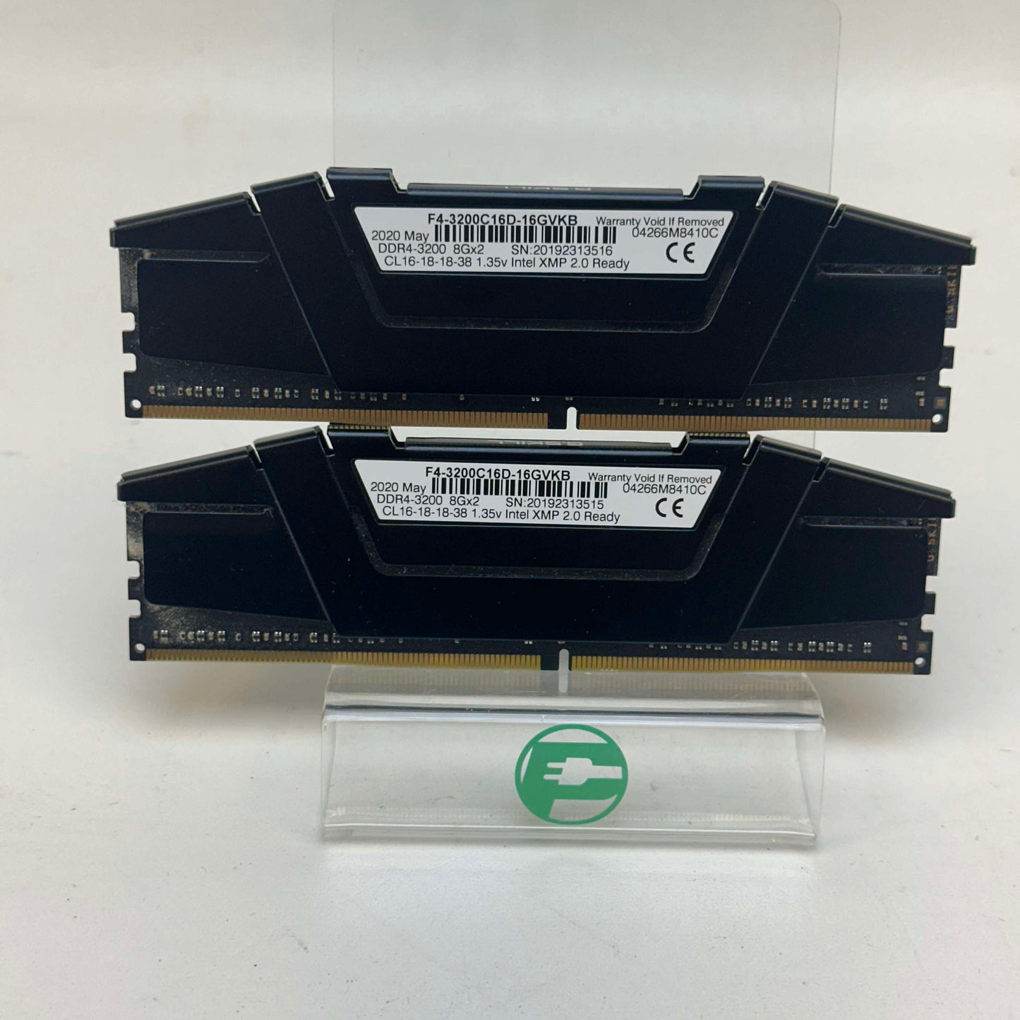 G.Skill Ripjaws V 16GB (2x8GB) RAM DDR4 3200MHz F4-3200C16D-GVKB