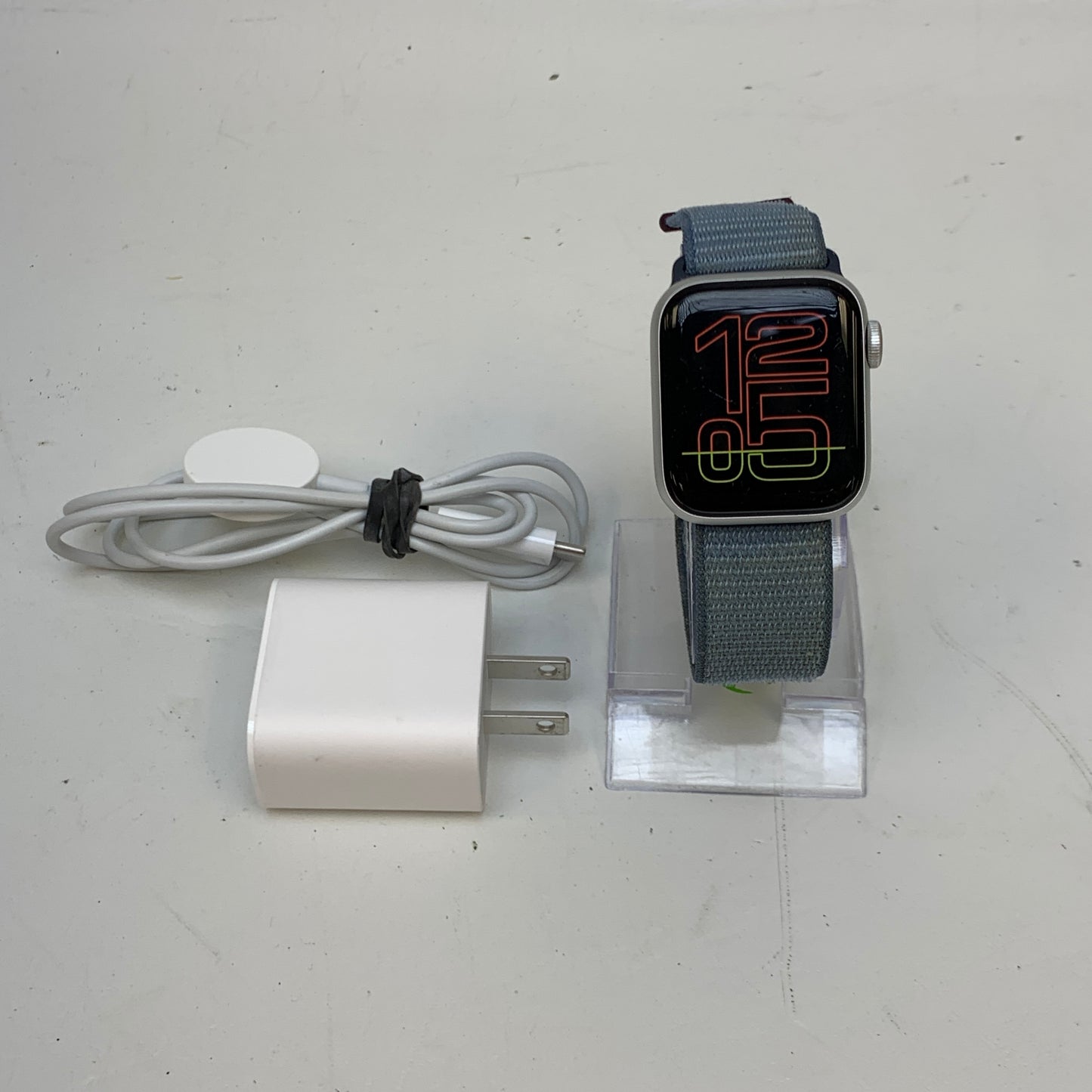 GPS Only Apple Watch SE 2nd Gen 40MM Silver Aluminum Storm Blue Sport Loop 