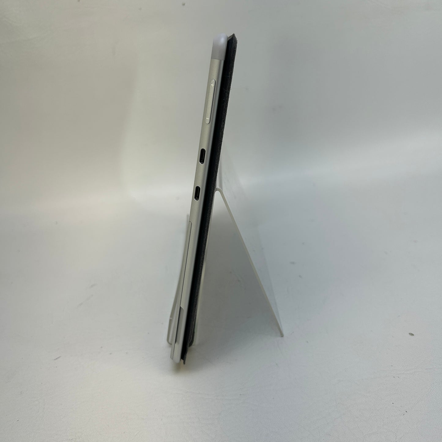 Microsoft Surface Pro X UNNA1JD1 13" SQ1 3.0GHz 8GB RAM 256GB SSD
