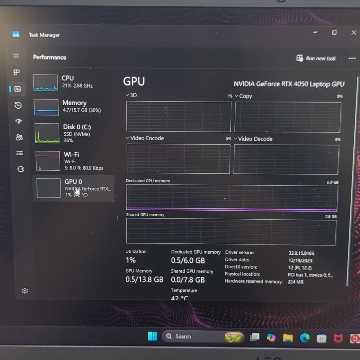 Lenovo LOQ 15 15ARP9 15.6" Ryzen 5 7235HS 3.2GHz 16GB RAM 512GB SSD GeForce RTX 