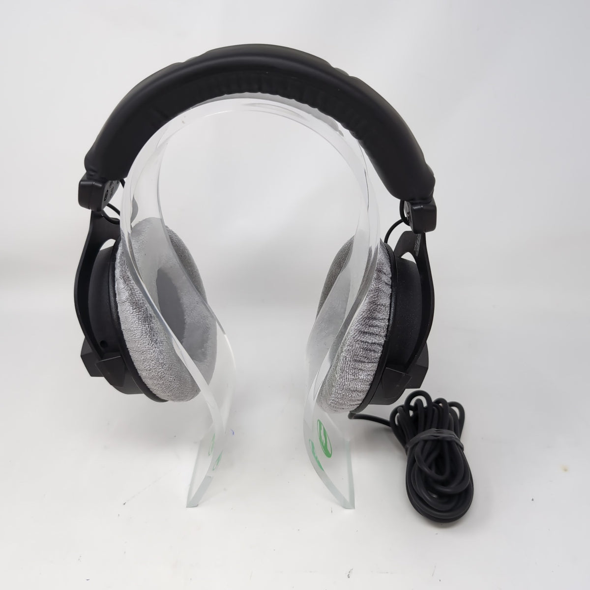 Beyerdynamic DT 770 Pro Wired Over-Ear Headphones Black 459046