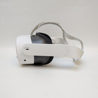 Meta Quest 3S 128GB Standalone All-in-One VR Headset P97