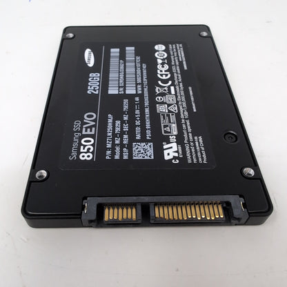Samsung 2.5" 850 EVO 250GB SATA III 6Gbps SSD MZ-75E250