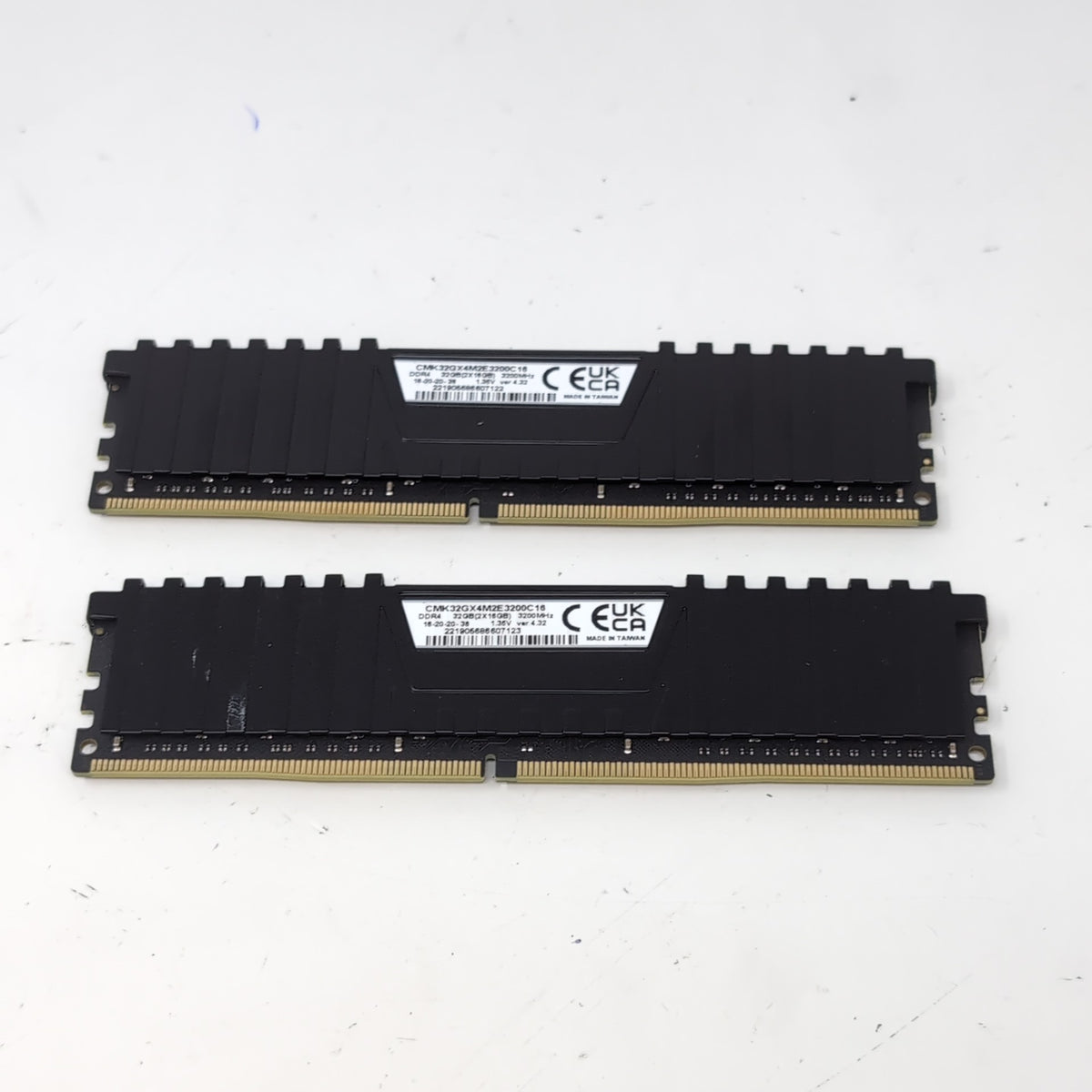 Corsair Vengeance LPX 32GB (2x16GB) RAM DDR4 3200MHz CMK32GX4M2E3200C16