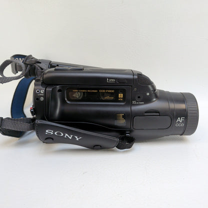 Sony Handycam Video 8 Camcorder CCD-FX630