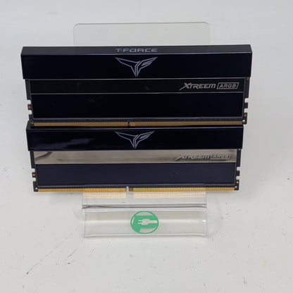 TeamGroup T-Force Xtreem ARGB 32GB (2x16GB) RAM DDR4 2400MHz 
