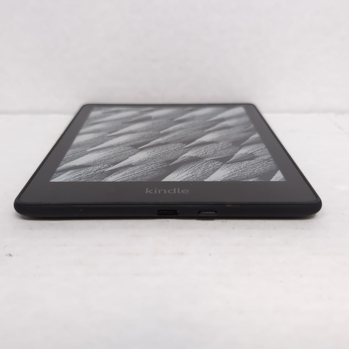 Amazon Kindle Paperwhite 11th Gen 6.8 eReader M2L3EK Black