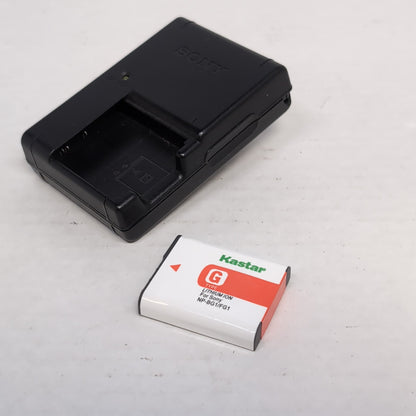 Sony Cyber-Shot DSC-T100 8.1MP Compact Digital Camera read