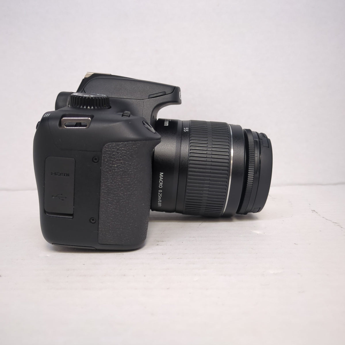 Canon EOS 4000D 18.0MP DSLR Camera Black w/ EF-S 18-55mm III Lens & Flash Kit