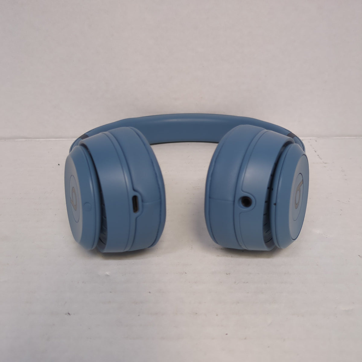 Beats Solo4 Wireless On-Ear Bluetooth Headphones Cloud Blue MUW33LL/A