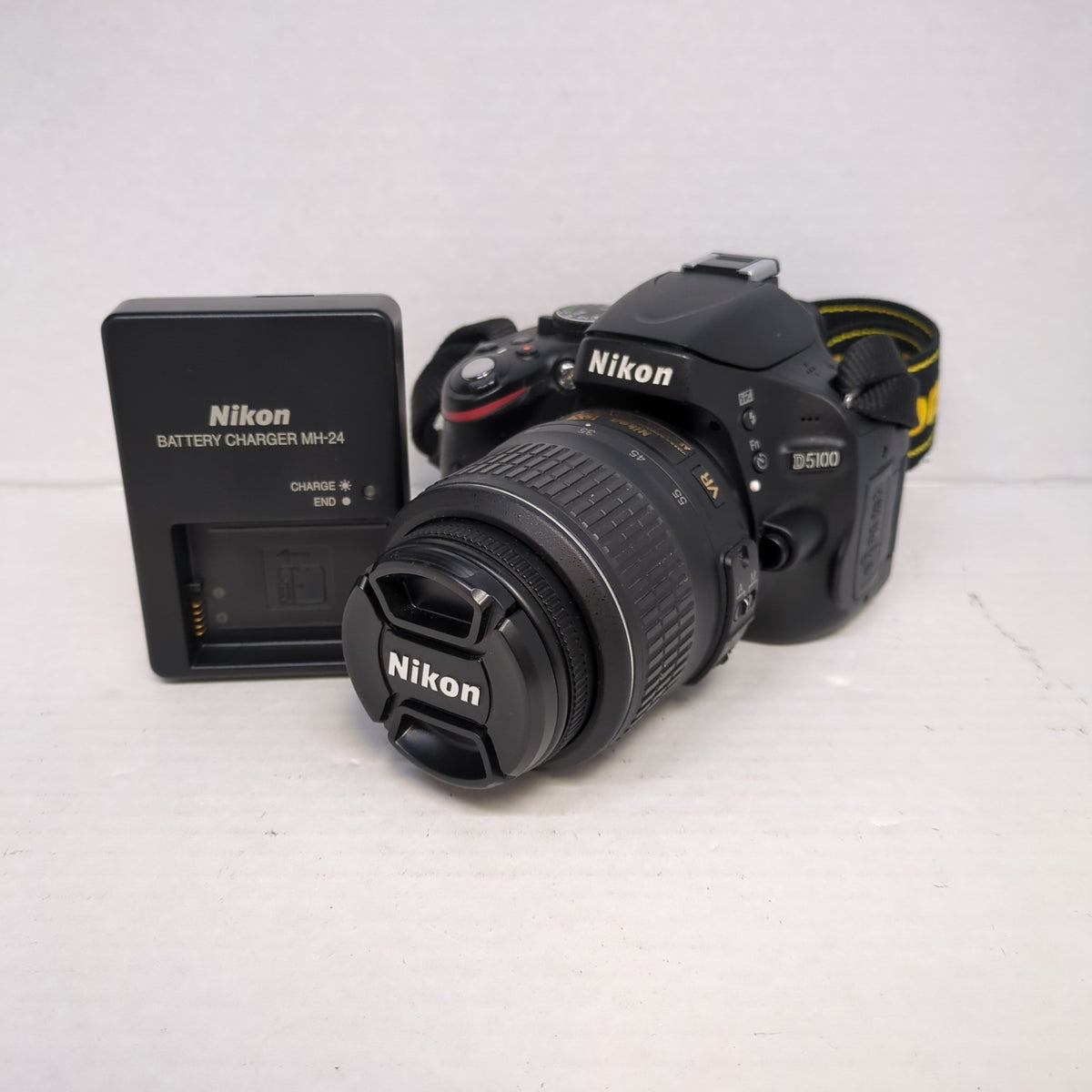 Nikon D5100 16.2MP Digital SLR DSLR Camera w/ 18-55mm VR Lens