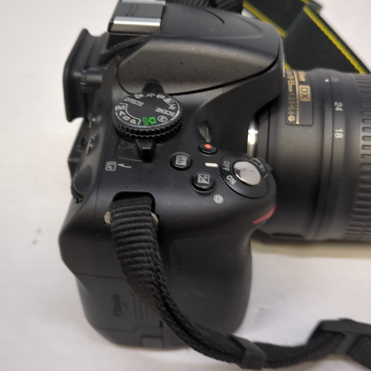 Nikon D5100 16.2MP Digital SLR DSLR Camera w/ 18-55mm VR Lens